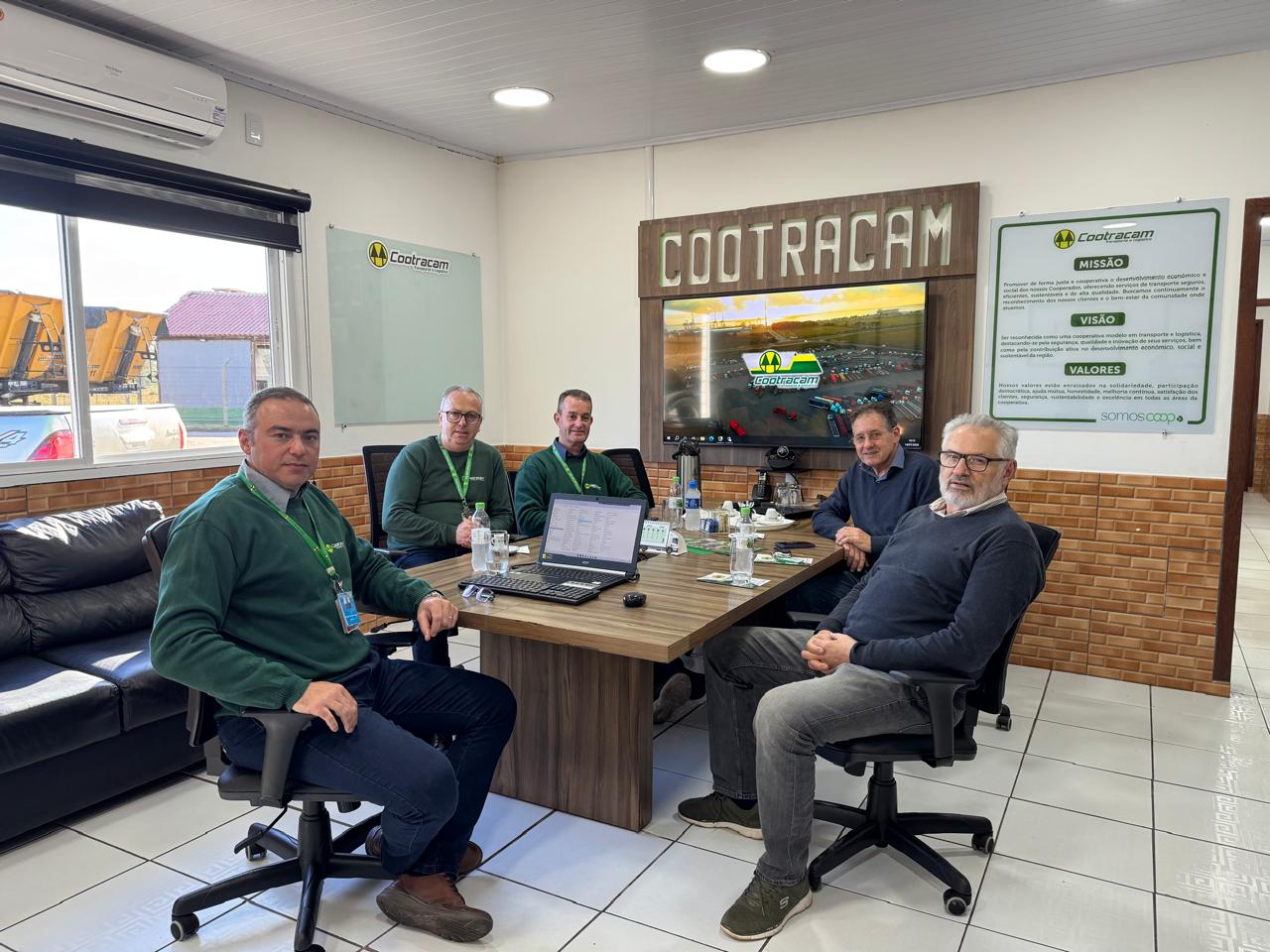 COOTRACAM recebe visita inédita do presidente do Sistema OCERGS